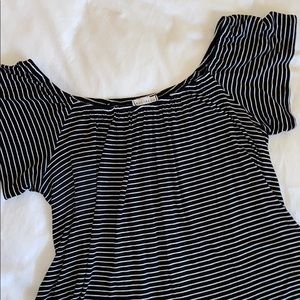 Socialite black&white striped off the shoulder top